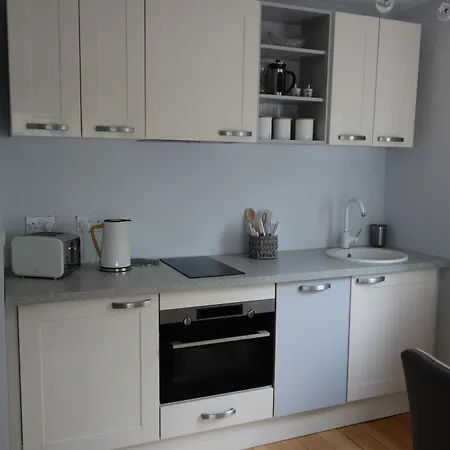 Apartment Stunning In Frenchay Bristol